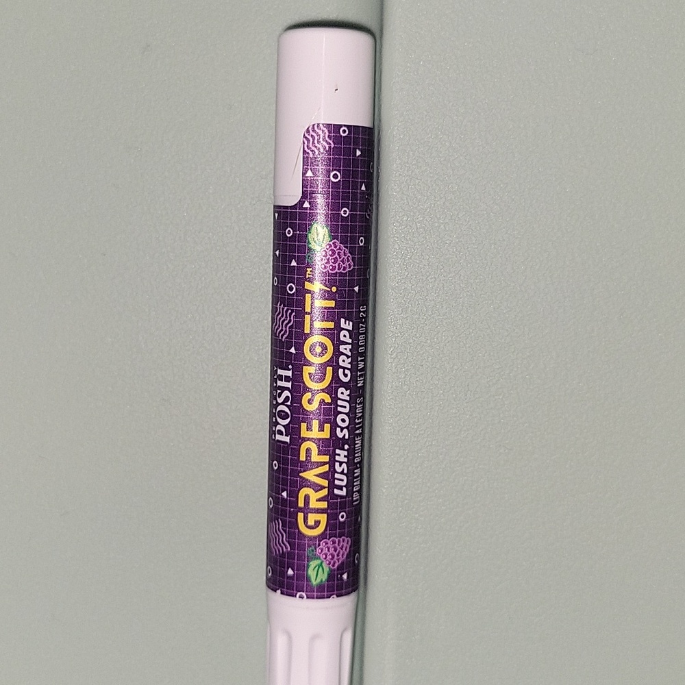 Grape lip balm